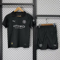Ensemble extérieur Manchester City pour adulte, maillot Le 12-ème Maillot, logo et couleurs officielles sur le tissu.