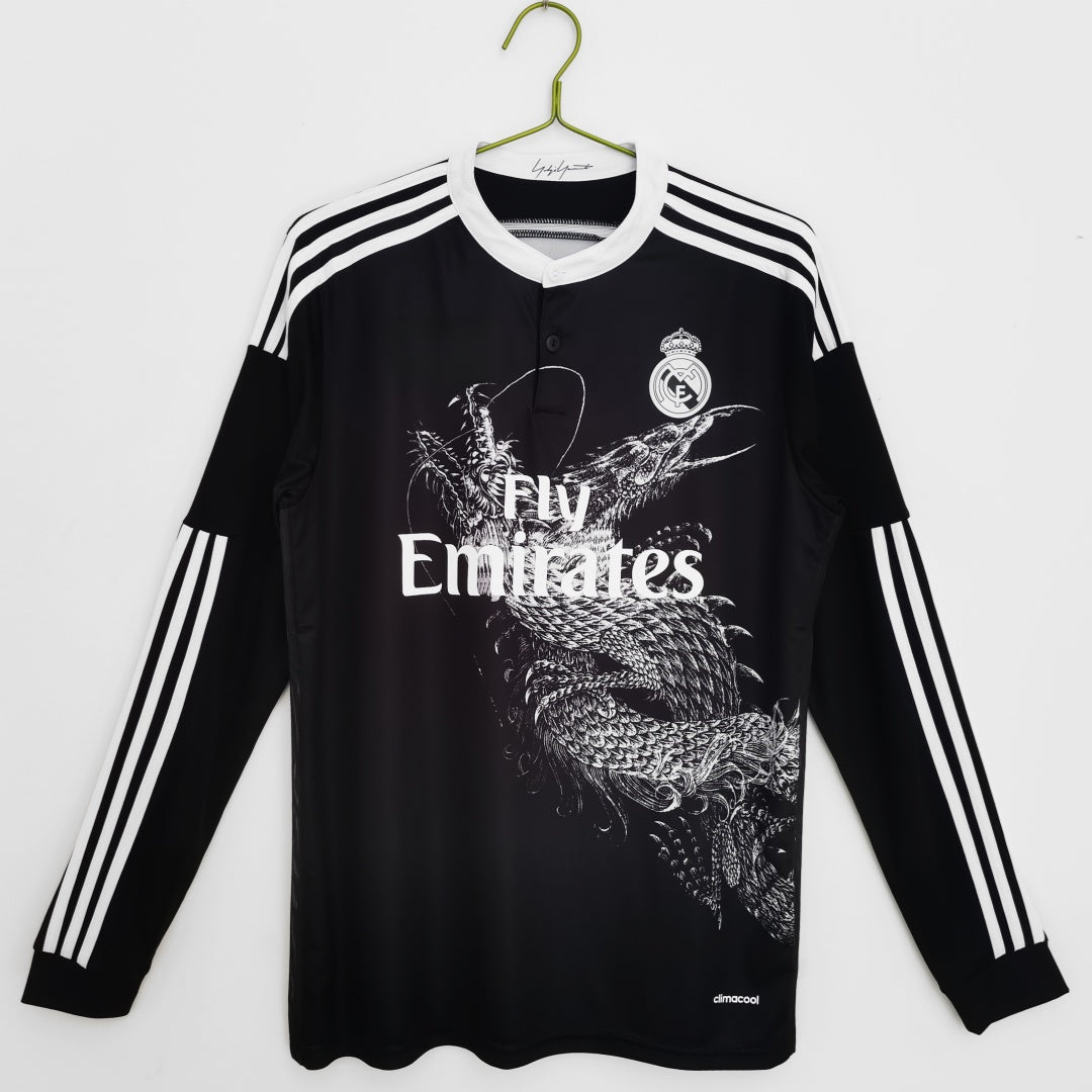 Maillot rétro Real Madrid third à manches longues Le 12-ème Maillot, design vintage blanc avec logo et détails du club.