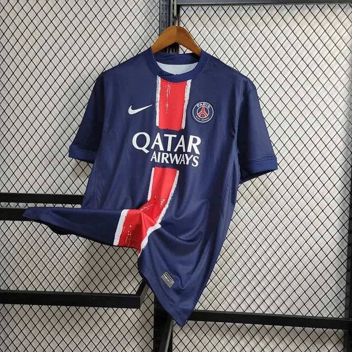 Maillot Paris Saint Germain 2024/25 Le 12 -ème Maillot, d'équipe de football avec logo et design moderne.