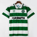 Maillot domicile rétro Celtic 1989-1991 Le 12 -ème Maillot, maillot de football vert avec logo Celtic et détails traditionnels.