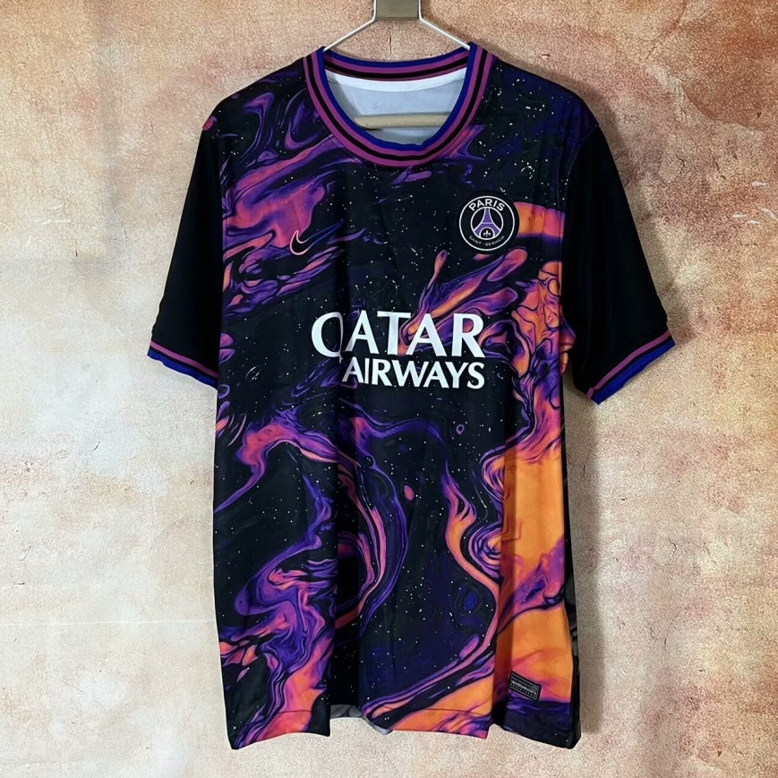 Maillot 25/26 PSG Le 12 -ème Maillot, maillot de football aux couleurs du Paris Saint-Germain, vue de face.