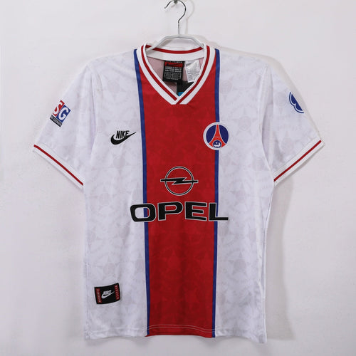 Maillot extérieur rétro PSG 1995-1996 Le 12-ème Maillot, maillot de football vintage bleu avec logo et détails anciens.