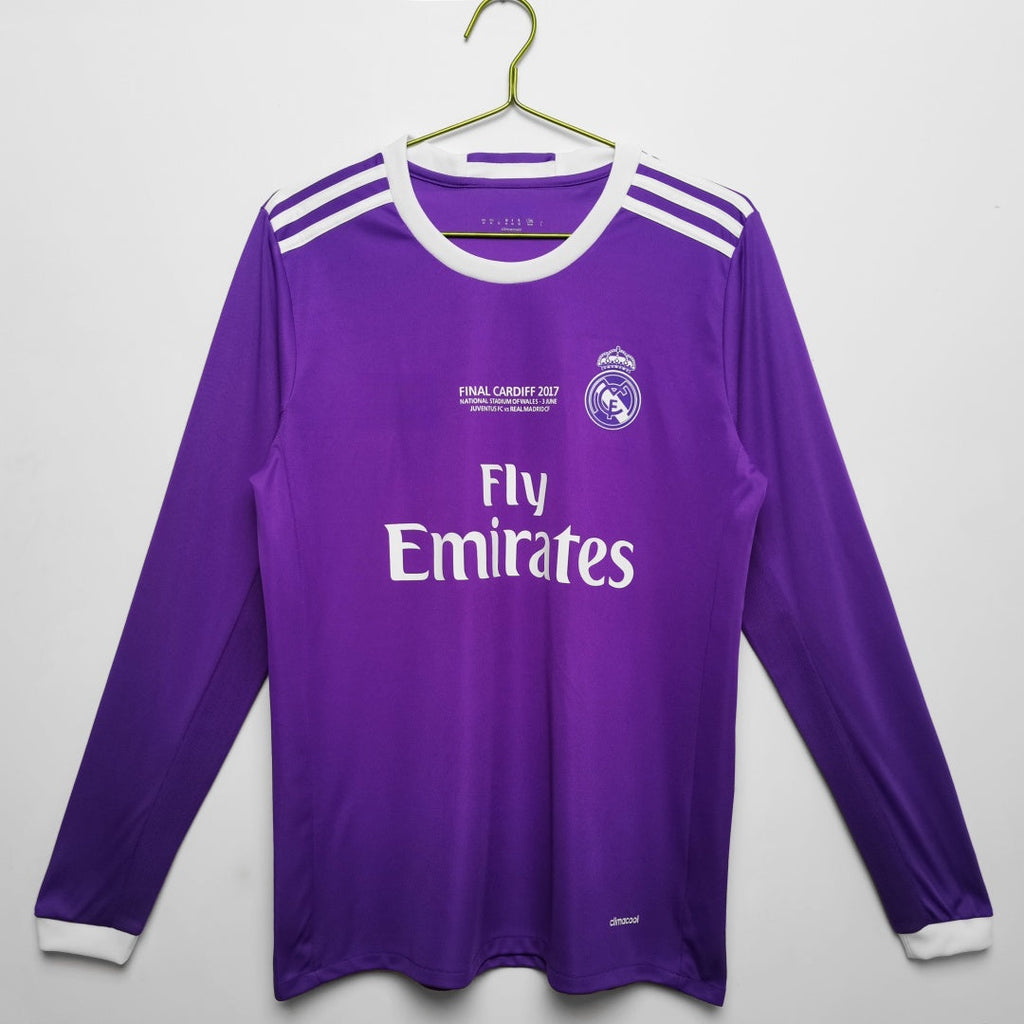 Maillot rétro extérieur Real Madrid 2016-2017 à manches longues, marque Le 12 -ème Maillot, modèle sportif et vintage.