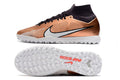 Crampons Nike Mercurial Superfly IX Elite pour football, vue de profil avec semelles en caoutchouc et design haute performance.