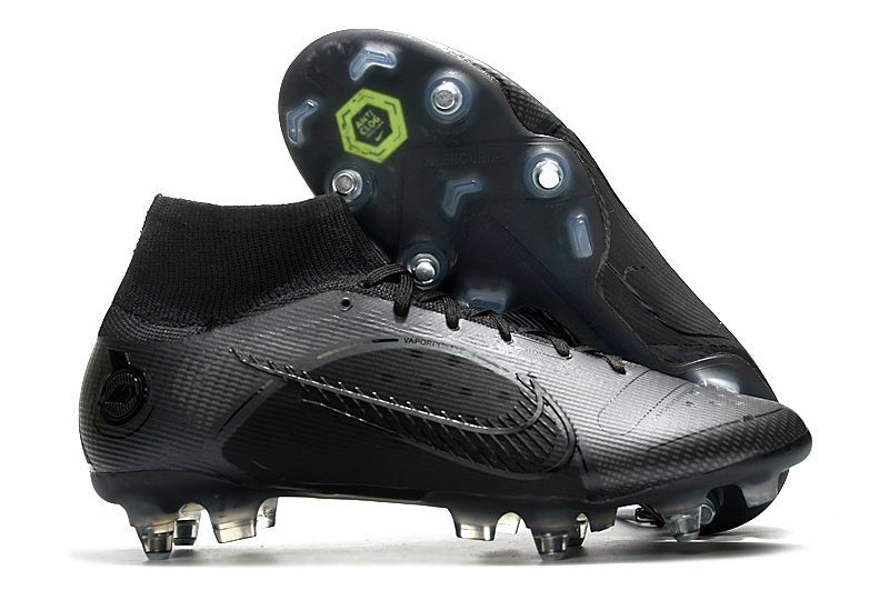 Crampons Nike Mercurial Superfly IX Elite, chaussures de football avec semelles à crampons pour traction optimale.