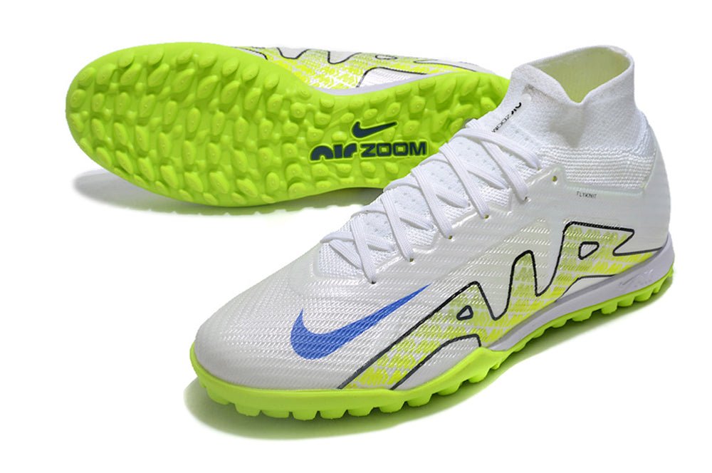 Crampons Nike Mercurial Superfly IX Elite, chaussures de football avec crampons en métal pour terrain dur.