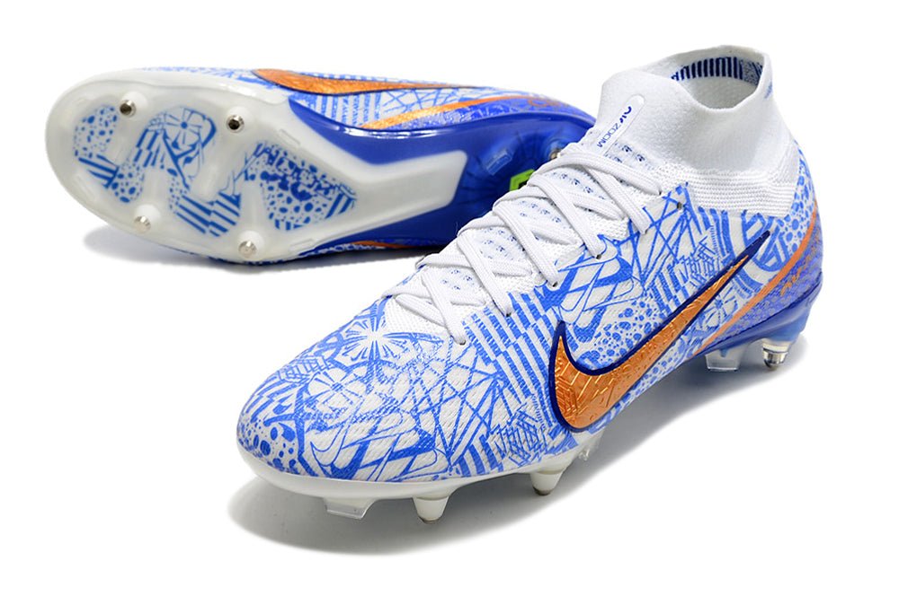 Crampons Nike Mercurial Superfly IX Elite, chaussures de football avec semelles à crampons pour performance sur gazon.
