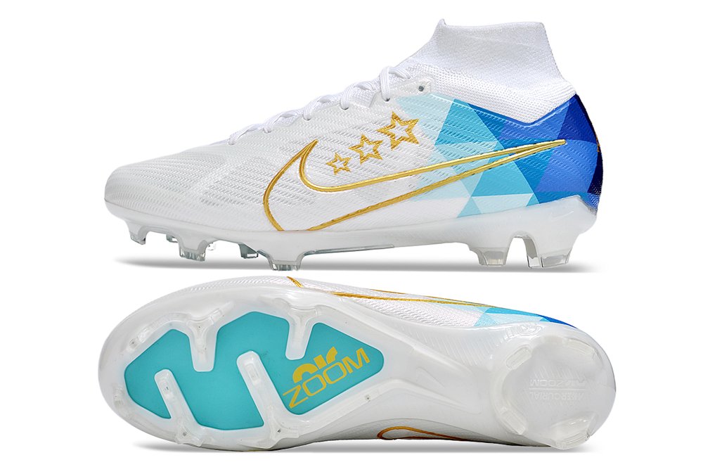 Crampons Nike Mercurial Superfly IX Elite, chaussures de football avec semelles en métal pour traction sur terrain.