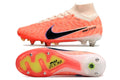 Crampons Nike Mercurial Superfly IX Elite, chaussures de football avec crampons pour terrains secs et syntétiques.