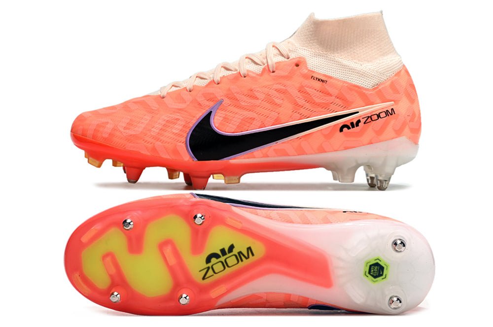 Crampons Nike Mercurial Superfly IX Elite, chaussures de football avec crampons pour terrains secs et syntétiques.