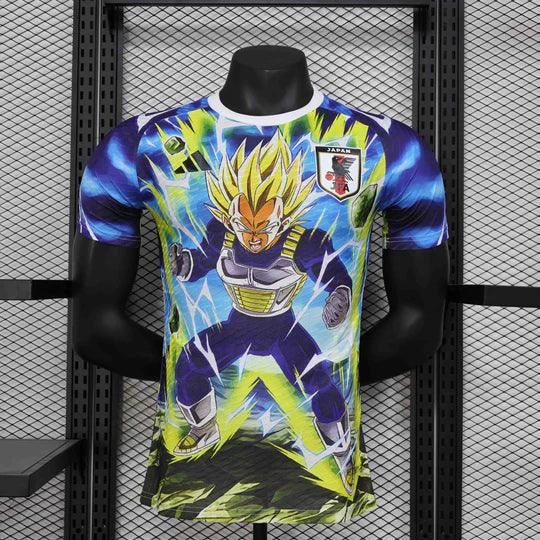 Maillot de football Japon X Vegeta 2024/2025, marque Le 12 -ème Maillot, vue du design coloré et logo sur le devant.