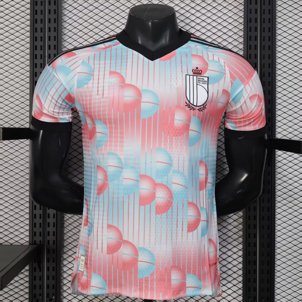Maillot extérieur Belgique 25/26 Le 12 -ème Maillot, jersey de football avec logo de la Belgique et numéros visibles.