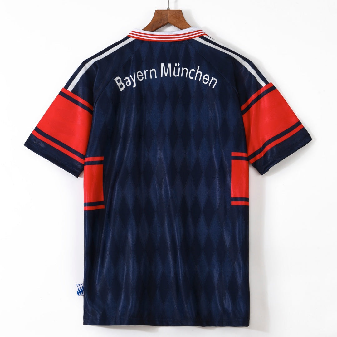 Maillot domicile rétro Bayern Munich 1997-1999 Le 12-ème Maillot, maillot de football en coton avec logo du club visible