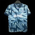 Maillot Aston Villa 2023-2024 Le 12 -ème Maillot, maillot de football avec logo et détails de l'équipe Aston Villa.