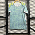 Maillot extérieur Juventus 25/26, marque Le 12-ème Maillot, en tissu sportif avec logo Juventus visible.