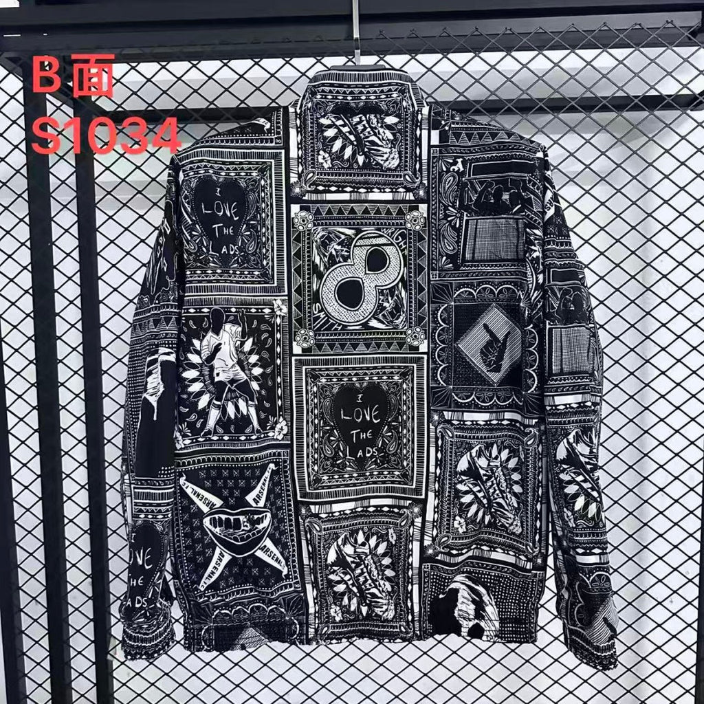 Veste coupe-vent réversible Arsenal Le 12 -ème Maillot, finition légère, logo de l'équipe, portée en plein air.