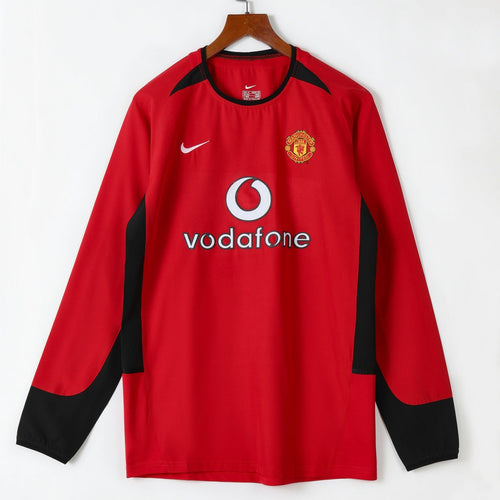 Maillot domicile rétro Manchester United 2002-2004 à manches longues, fabriqué par Le 12 -ème Maillot, vue en gros plan.