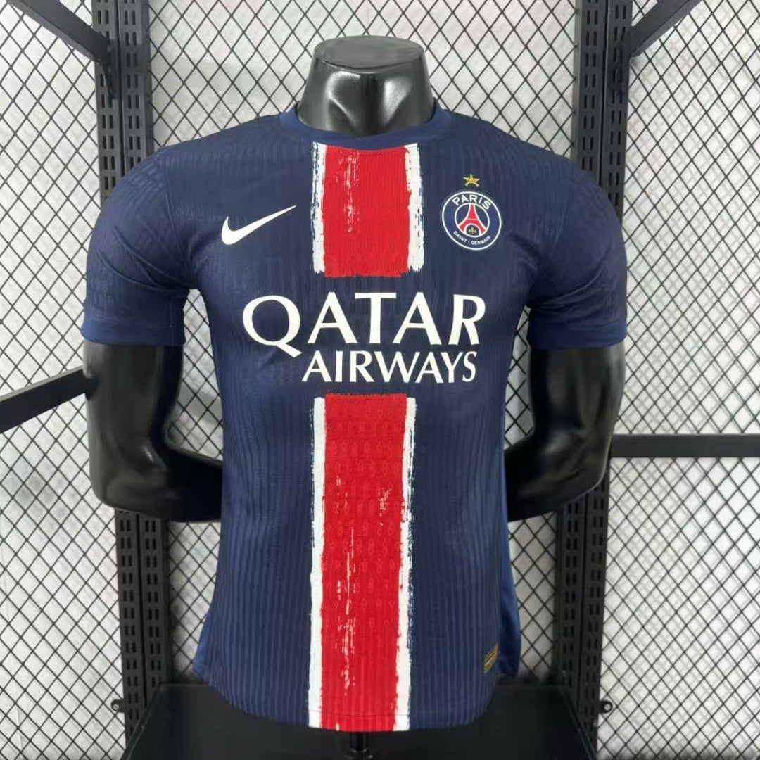 Maillot domicile 2024/2025 PSG Le 12-ème Maillot, maillot de football avec logo du PSG et design officiel pour la saison.