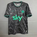 Maillot de football Ireland third 25/26, marque Le 12 -ème Maillot, vue de face avec logo et couleurs vertes.
