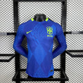 Maillot de football Brésil manches longues 2025, Le 12 -ème Maillot, vue de face, design officiel et logo visible.
