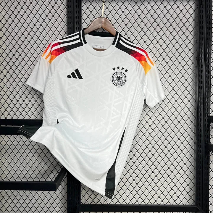 Maillot domicile Allemagne Le 12 -ème Maillot, jersey rouge avec logo et détails noirs, vue front.
