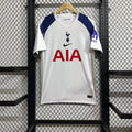 Maillot domicile Tottenham 2025 2026 Le 12 -ème Maillot, maillot de football avec logo et design officiel visible.