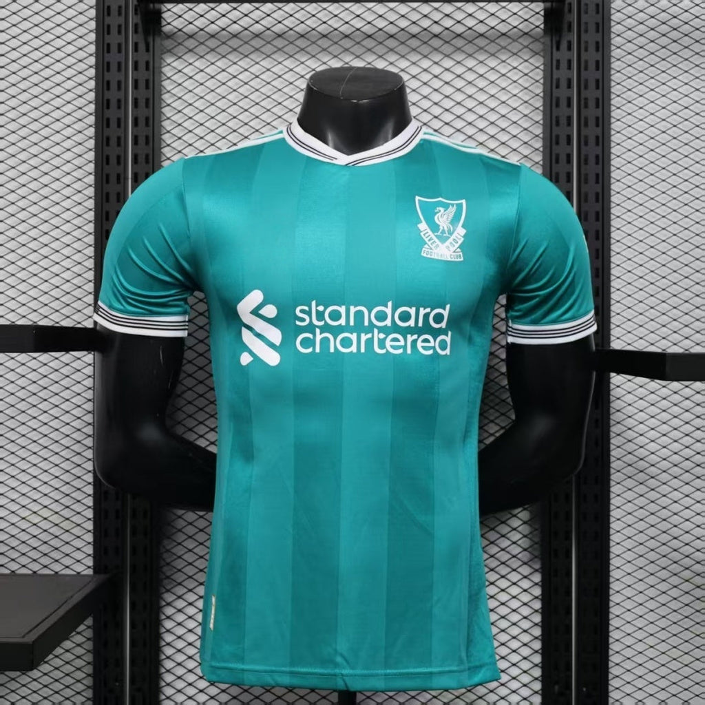 Maillot de football Liverpool Third 25/26 Le 12 -ème Maillot, maillot de joueur avec logo et design officiel.