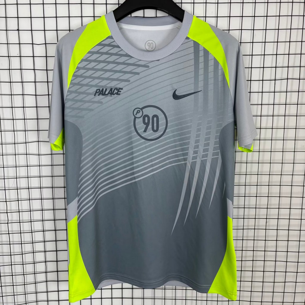 Maillot gris 90 pour enfants de 25/26 cm, marque Le 12 -ème Maillot, vue de face sur fond blanc.