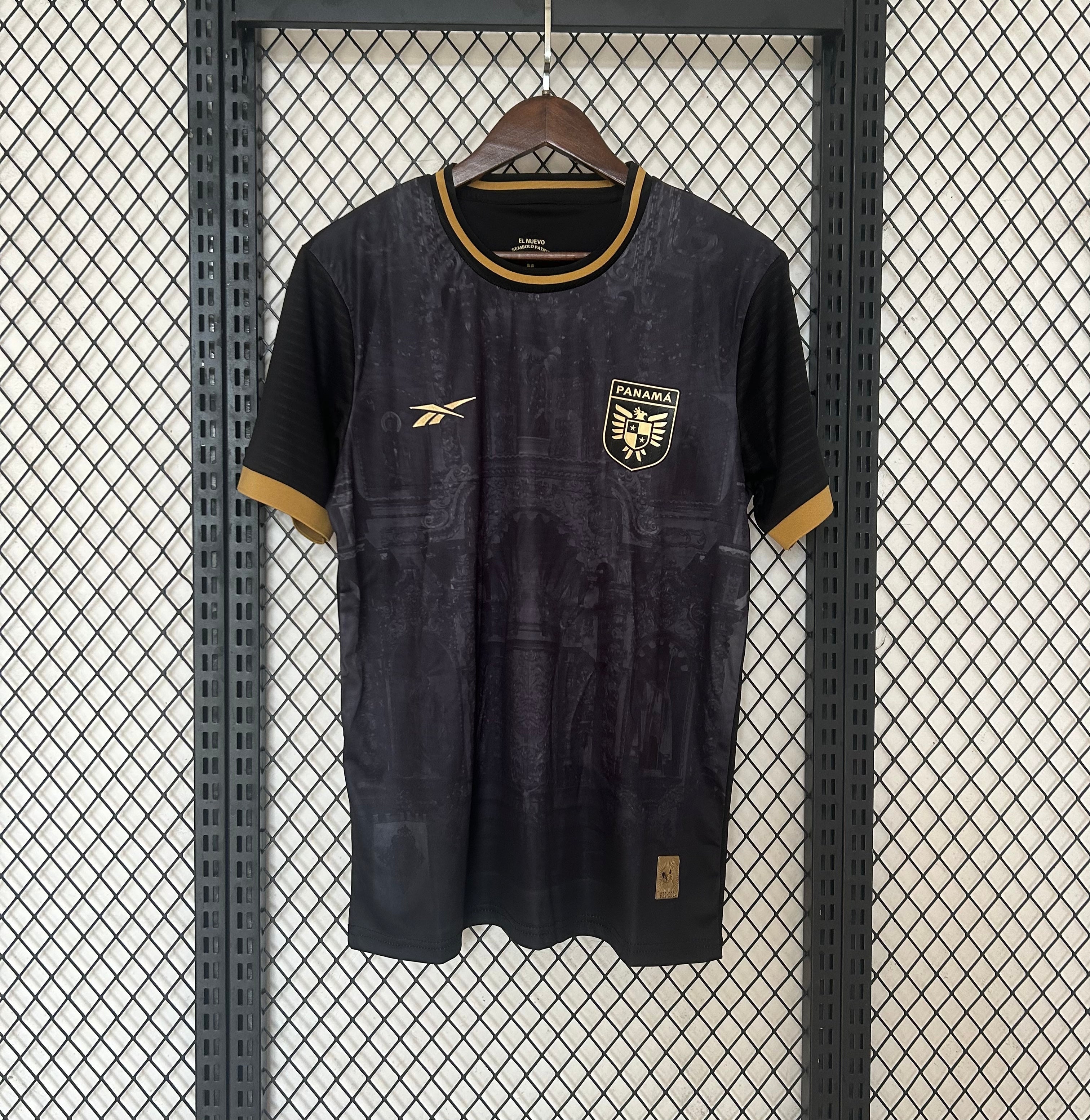 Maillot de football 24/25 Panama Spécial Le 12 -ème Maillot, devant avec logo et détails en bleu et blanc.
