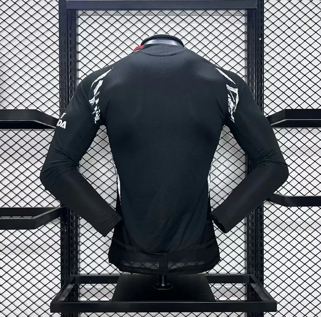 Maillot extérieur à manches longues Arsenal 2024-25 de la marque Le 12-ème Maillot, vue de face, détails du design.