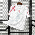 Maillot Angleterre Beckham 2025 de la marque Le 12 -ème Maillot, vue frontale avec logo et détails du design.