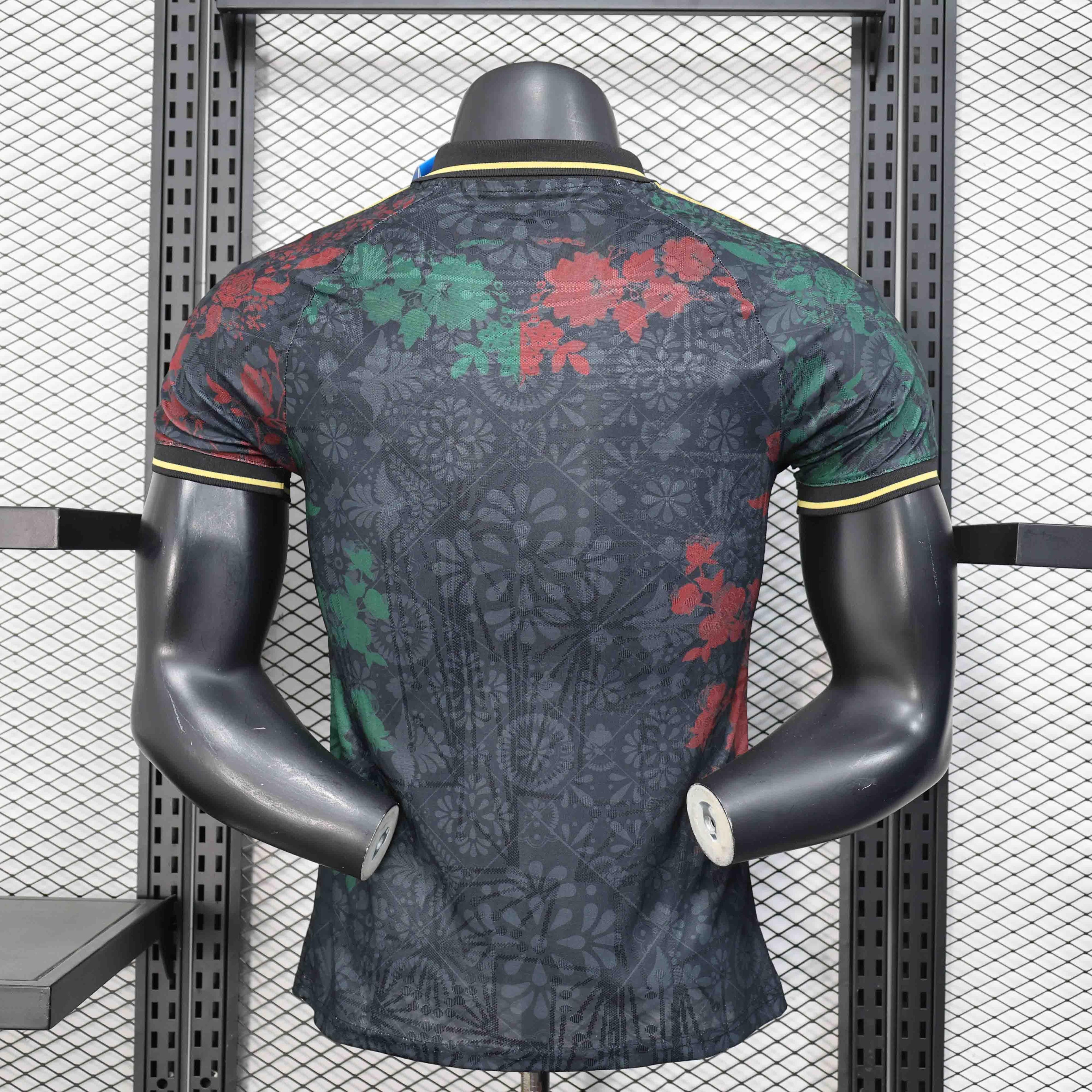 Maillot Mexique concept 2025 Le 12 -ème Maillot, maillot de football coloré avec logo et détails du design.