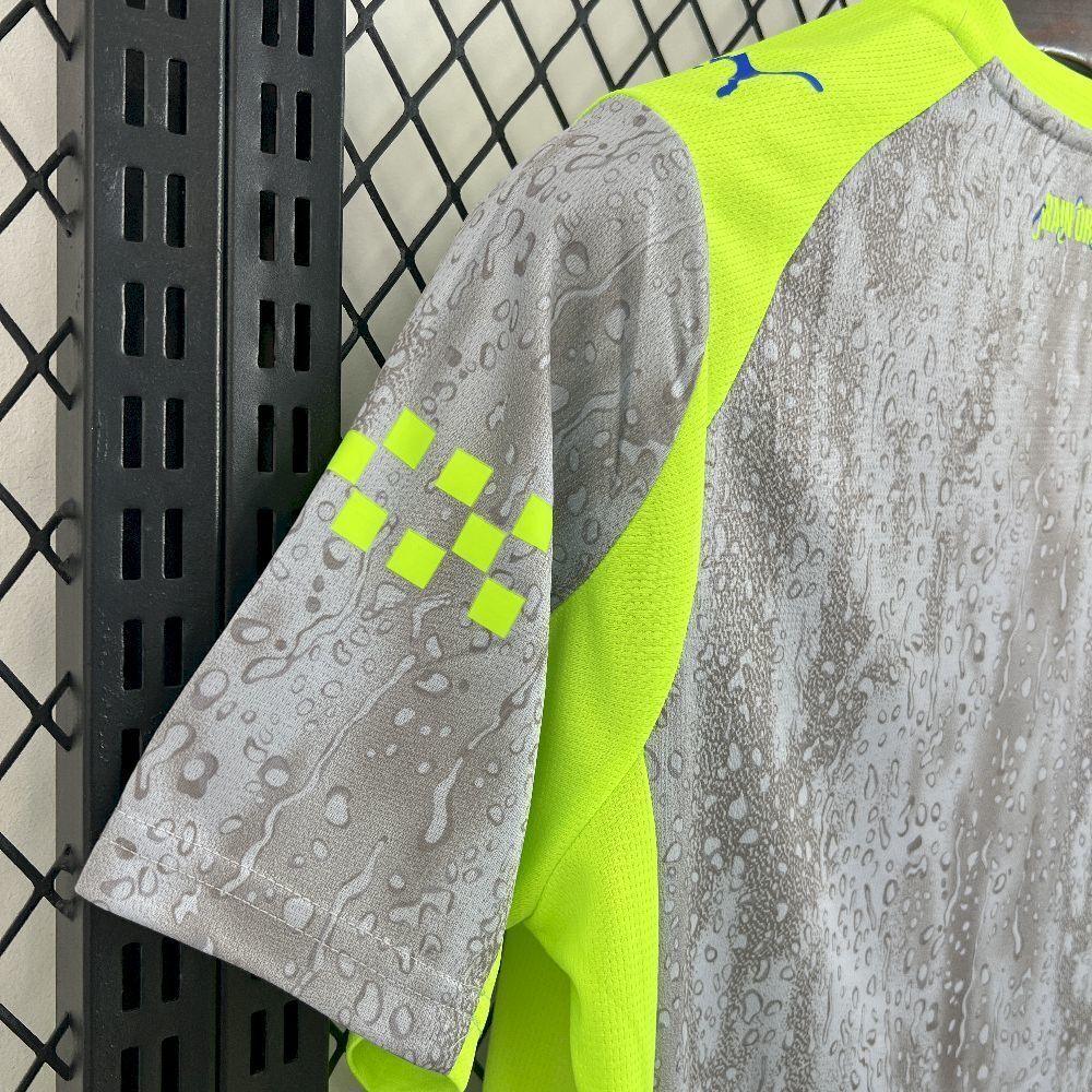 Maillot Manchester City 2025-26 de Le 12 -ème Maillot, vue du devant avec logo et détails du maillot.