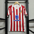 Maillot domicile Atlético Madrid 25/26 Le 12-ème Maillot, maillot de football rouge avec logo et détails officiels.