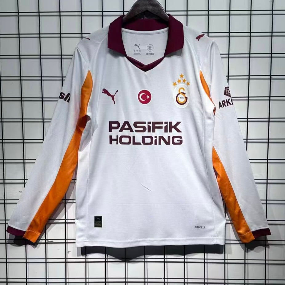 Maillot extérieur Le 12 -ème Maillot pour enfants 25/26 Galatasaray à manches longues, couleurs du club, vue de face.