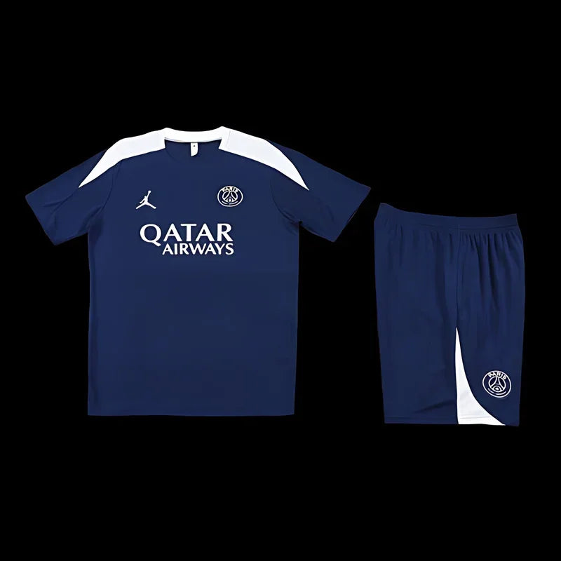 Ensemble PSG Le 12 -ème Maillot, maillot de football avec logo et détails en bleu et rouge, vue de face.