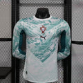 Maillot extérieur Portugal 25/26 à manches longues, modèle Le 12 -ème Maillot, portant le logo et les couleurs du Portugal.
