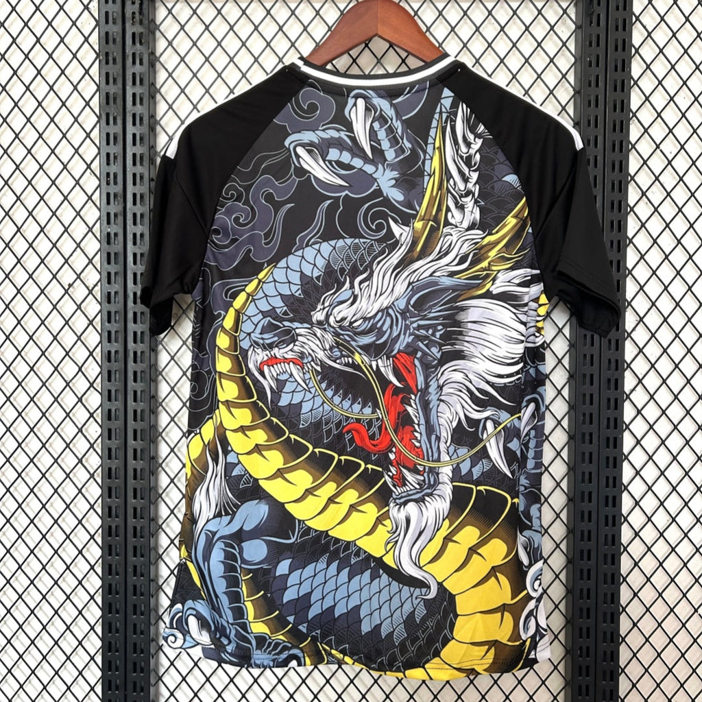 Maillot 2024-2025 Japon anime Dragon, design spécial, fabriqué par Le 12 -ème Maillot, avec motif de dragon japonais.