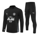 Ensemble Manchester City noir pour enfants, maillot de football Le 12-ème Maillot, design avec logo de l'équipe.