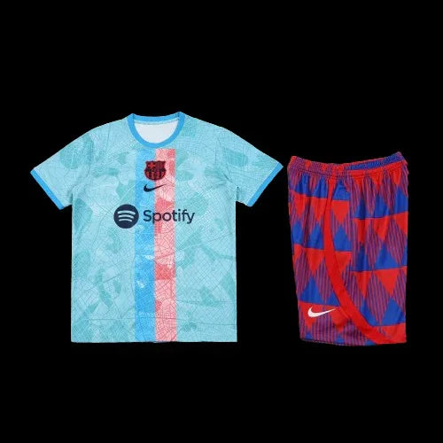 Ensemble Barcelone Le 12 -ème Maillot, maillot de football bleu avec logo du FC Barcelone, vue de face.