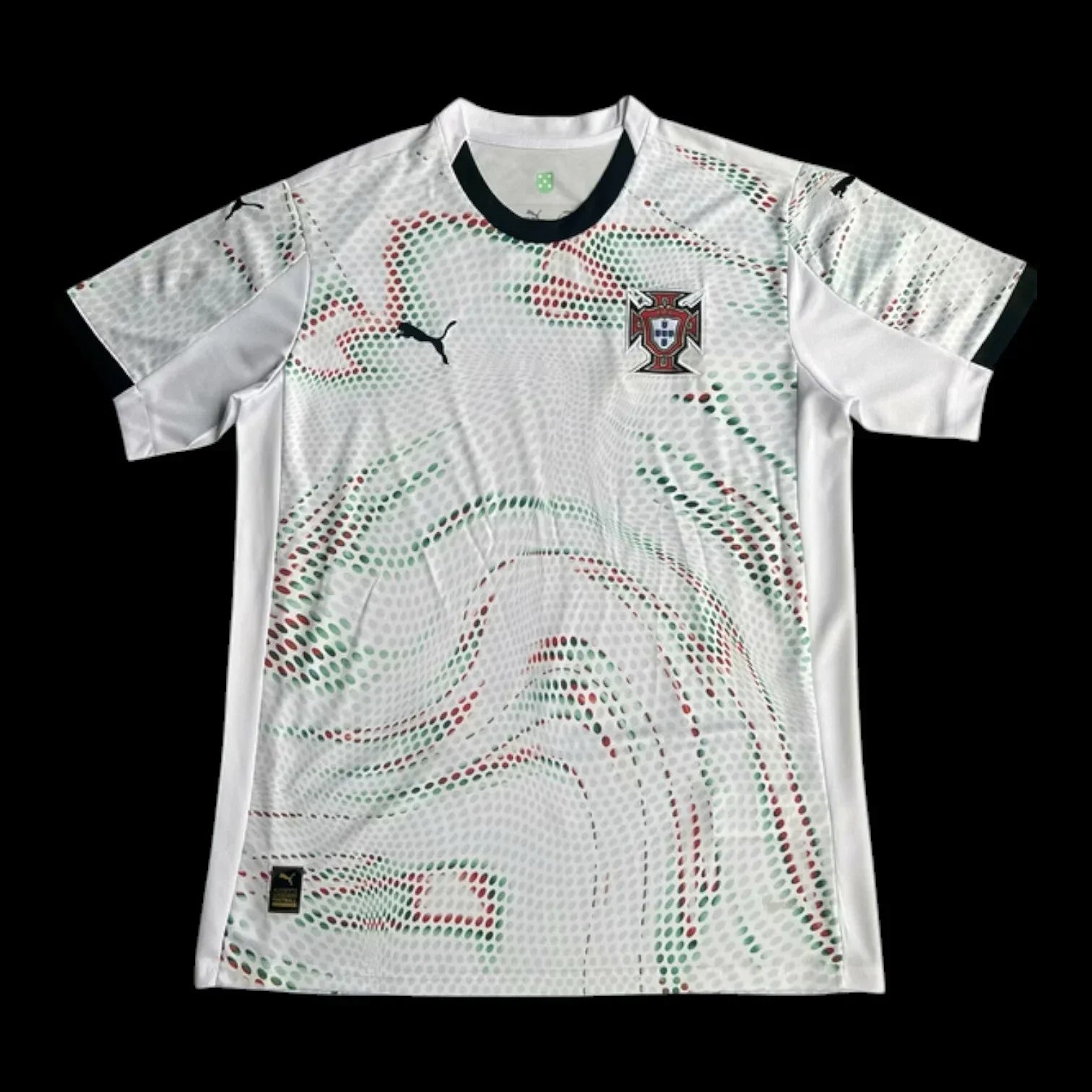 Maillot extérieur Portugal 25/26 de la marque Le 12 -ème Maillot, détail du design et couleurs du maillot de football.