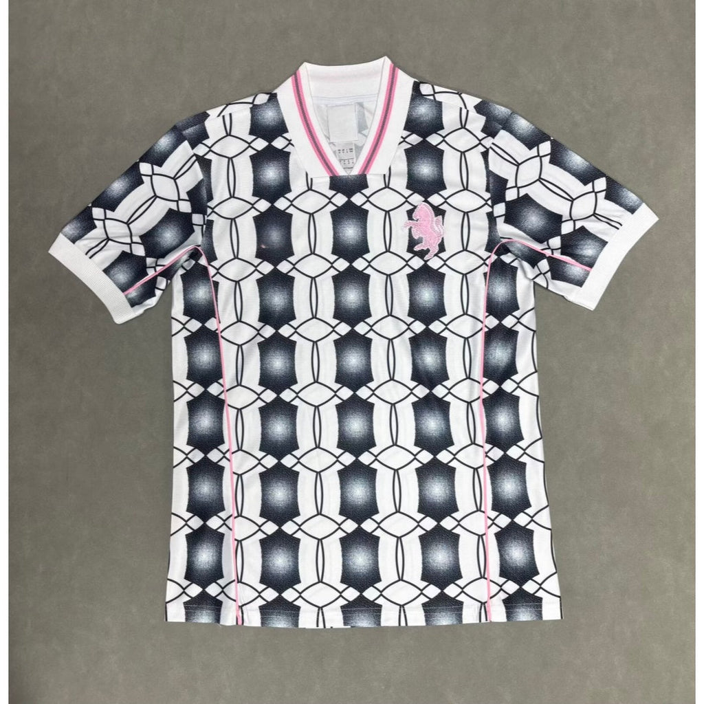 Maillot de football Juventus 25/26 Le 12-ème Maillot, maillot spécial avec logo et design officiel visible sur l'image.