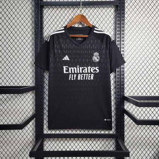 Maillot de football Real Madrid 2023-2024, marque Le 12 -ème Maillot, vue de face avec logo et détails du maillot.