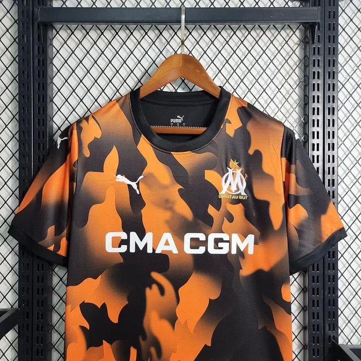 Maillot Olympique de Marseille saison 2023-2024 third, marque Le 12 -ème Maillot, vue du maillot avec logo et design distinctif.