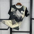 Maillot de football Manchester 25-26 ans, marque Le 12 -ème Maillot, jersey avec logo et détails de l'équipe.
