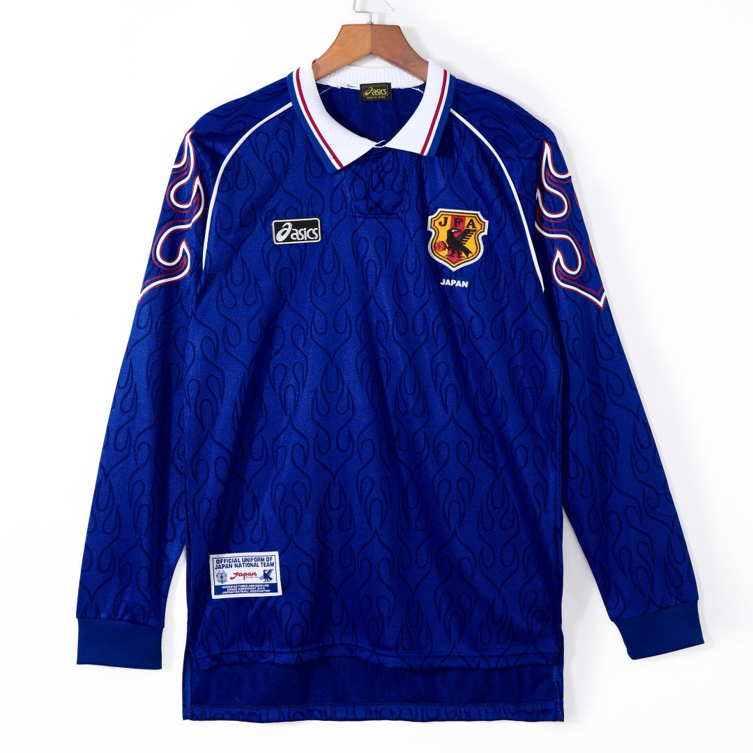 Maillot de football domicile rétro 1998 Japon à manches longues, marque Le 12 -ème Maillot, vue de face.