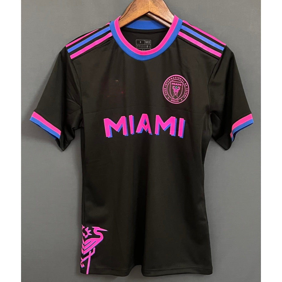 Maillot 25/26 Inter Miami Le 12-ème Maillot, maillot de football avec logo et design spécifique, vue frontale.
