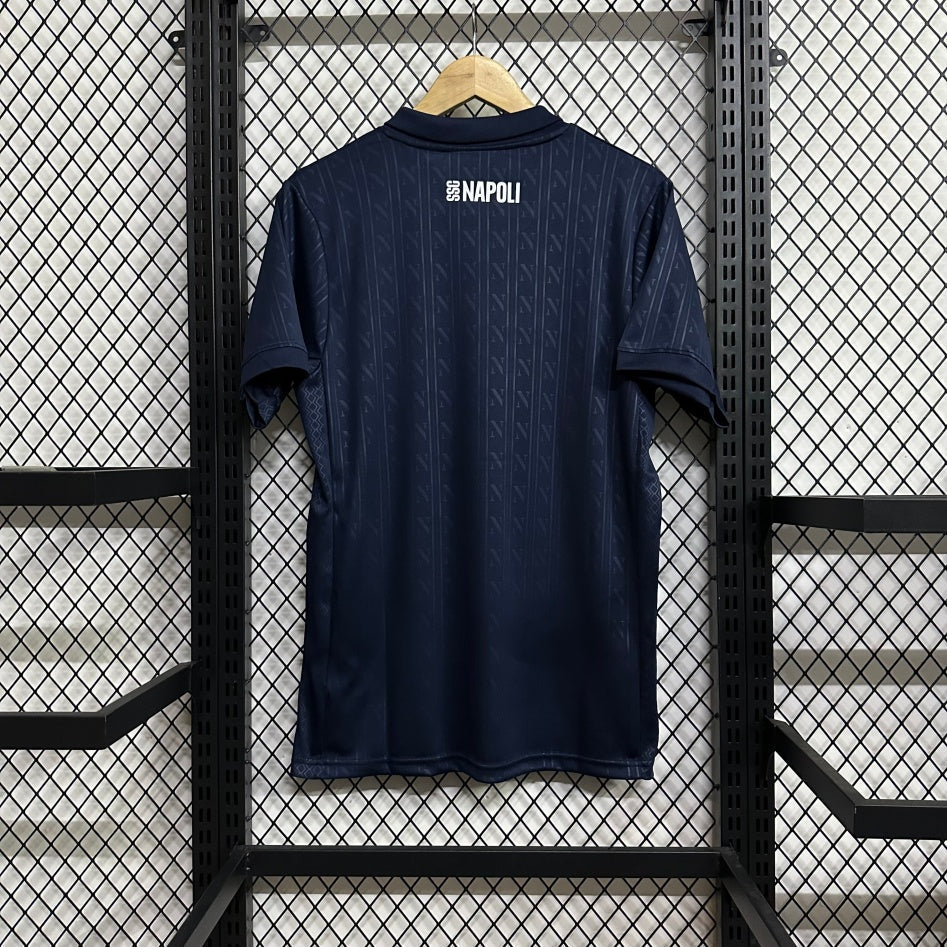 Maillot extérieur Naples troisième édition Le 12 -ème Maillot, design en bleu avec logo de l'équipe, vue de face