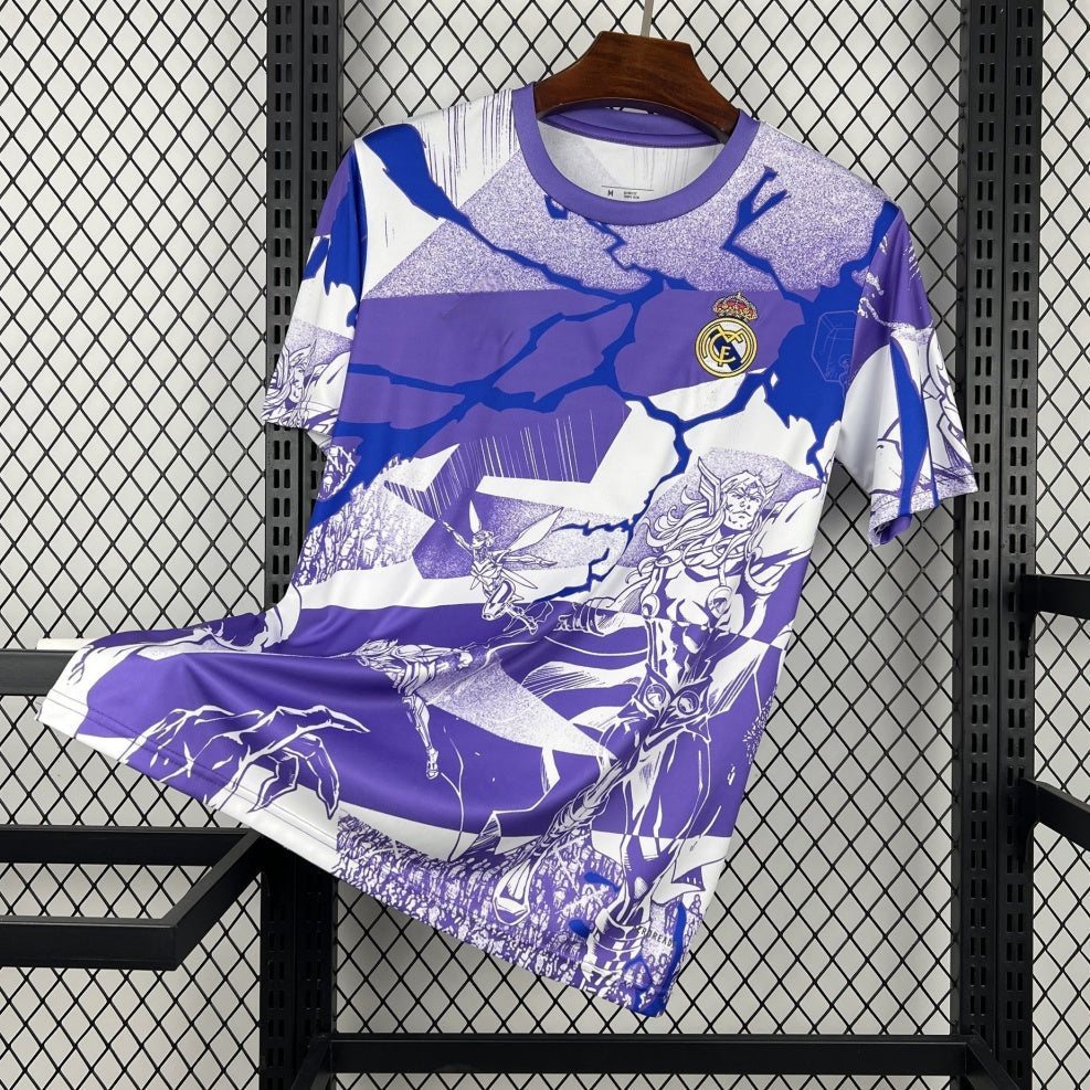 Maillot Real Madrid 25/26 violet, marque Le 12 -ème Maillot, vue de face avec logo du club et détails du maillot.