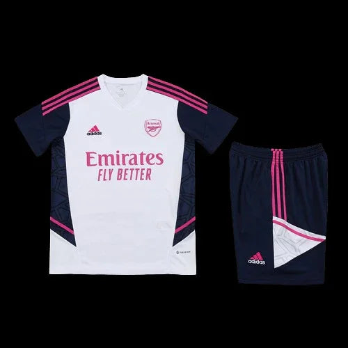 Ensemble Arsenal Le 12 -ème Maillot, maillot de football avec logo et détails en bleu et rouge, vue de face.
